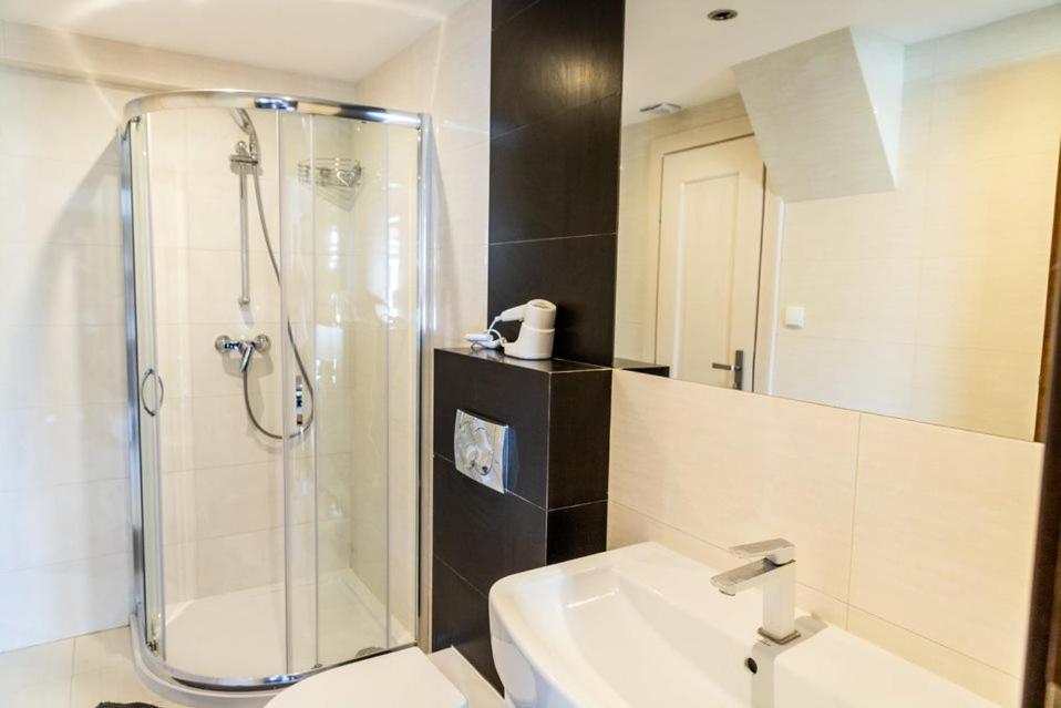 Szyper Appartement Jastarnia Buitenkant foto