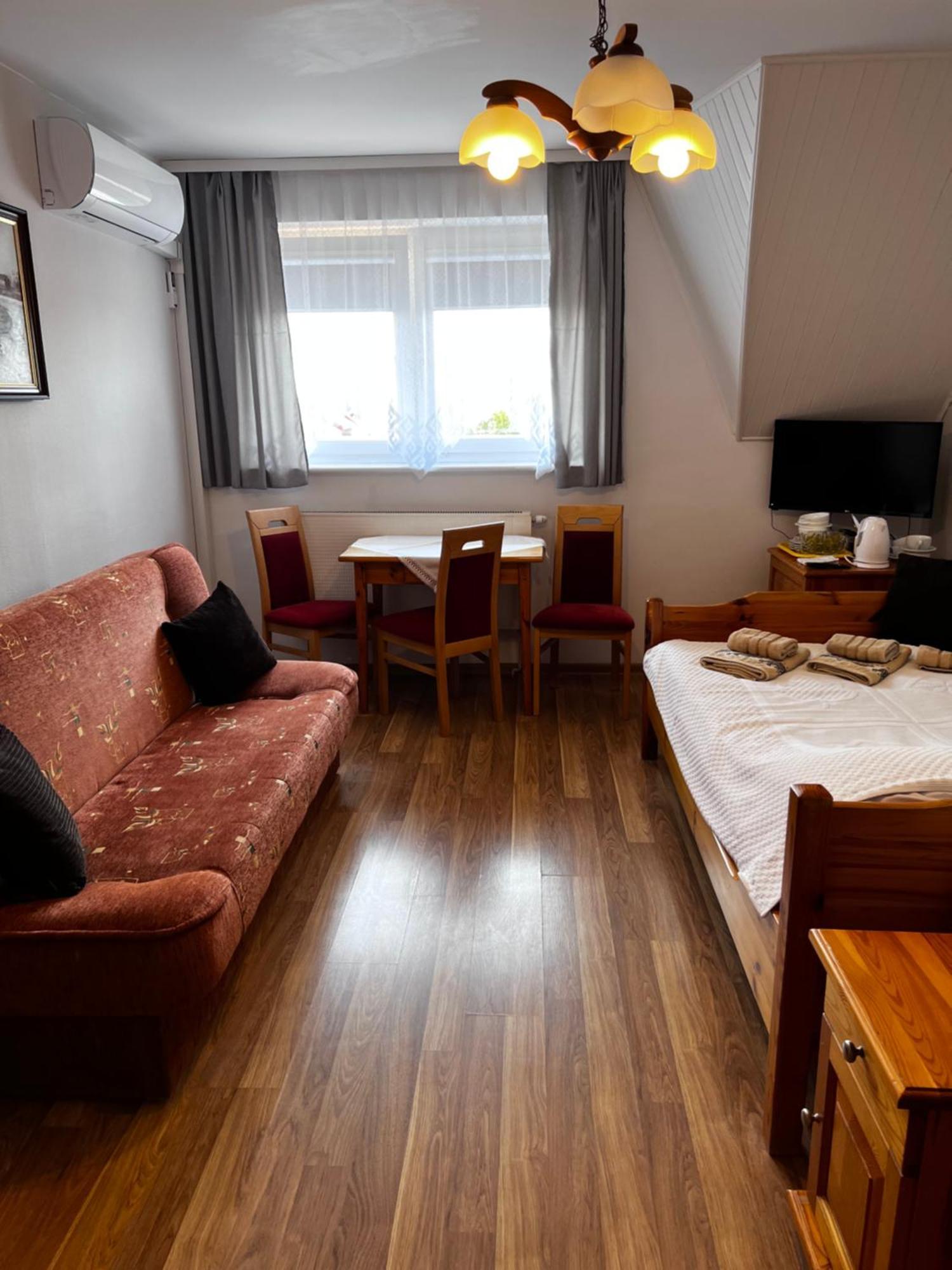 Szyper Appartement Jastarnia Buitenkant foto